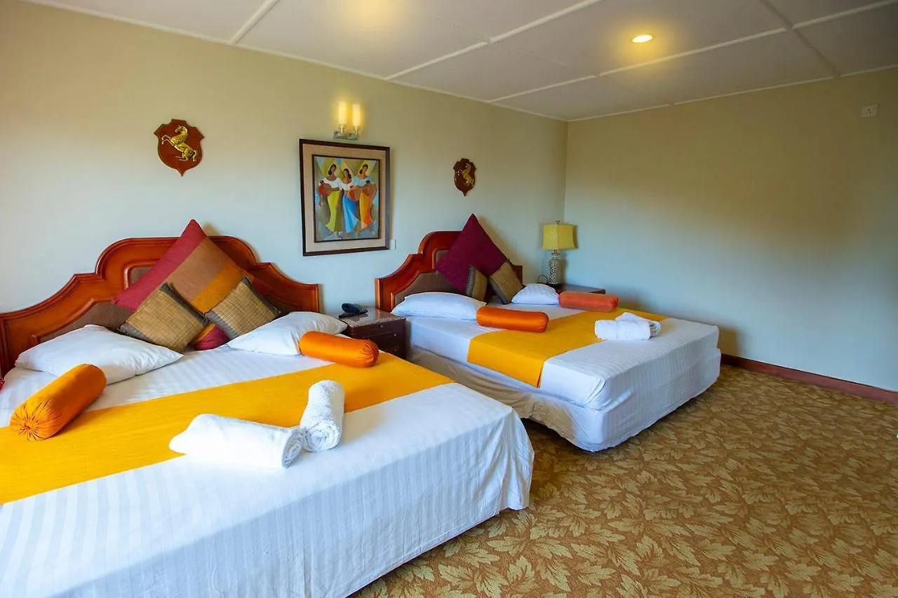 Brookside Nature Resort Wattegama Hotel