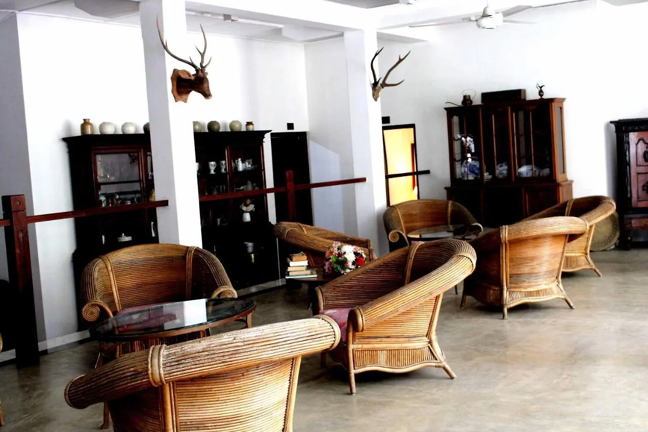 Brookside Nature Resort Wattegama Hotel