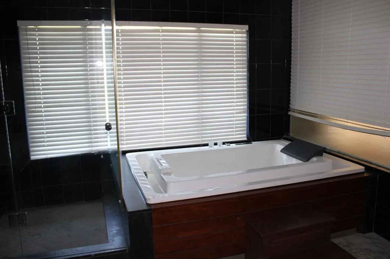 Brookside Nature Resort Wattegama Hotel