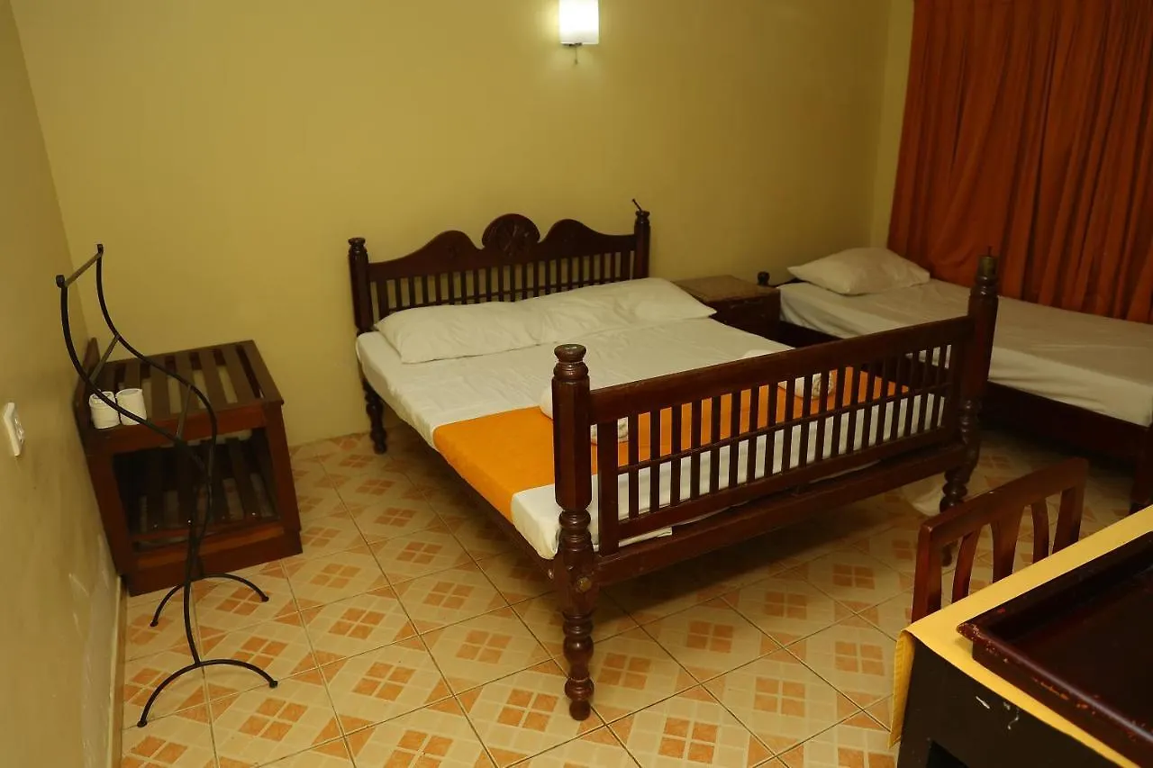 Hotel Brookside Nature Resort Wattegama