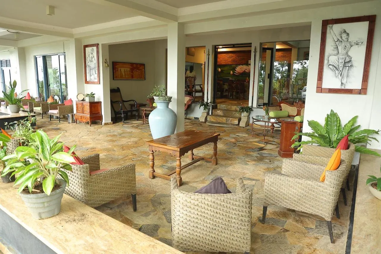 Brookside Nature Resort Wattegama Hotel