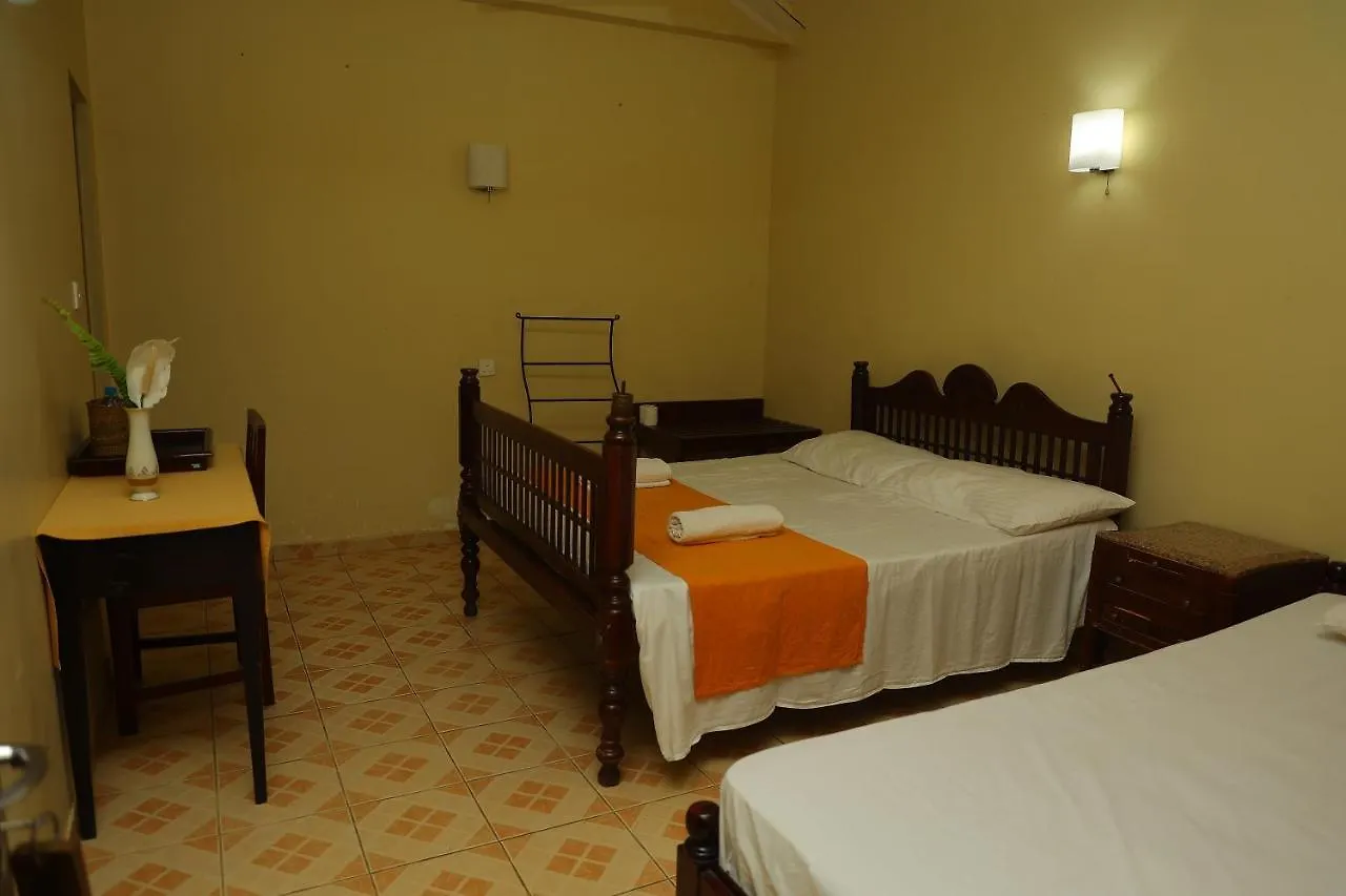 Hotel Brookside Nature Resort Wattegama